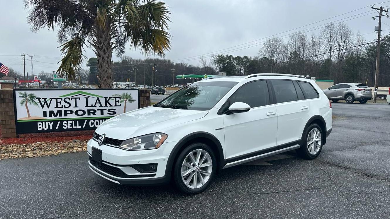 VOLKSWAGEN GOLF ALLTRACK 2017 3VWH17AU7HM535861 image